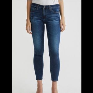 Petite AG ultra skinny jeans 28p